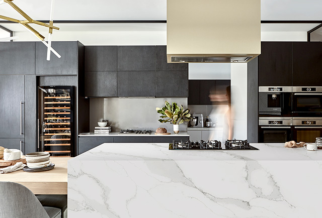 Essastone-Unique-Calacatta-Hive-Kitchen-01-640x434