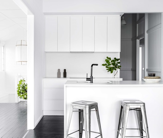 Laminex-White-Kitchen-made-to-measure-formwrap-944x800
