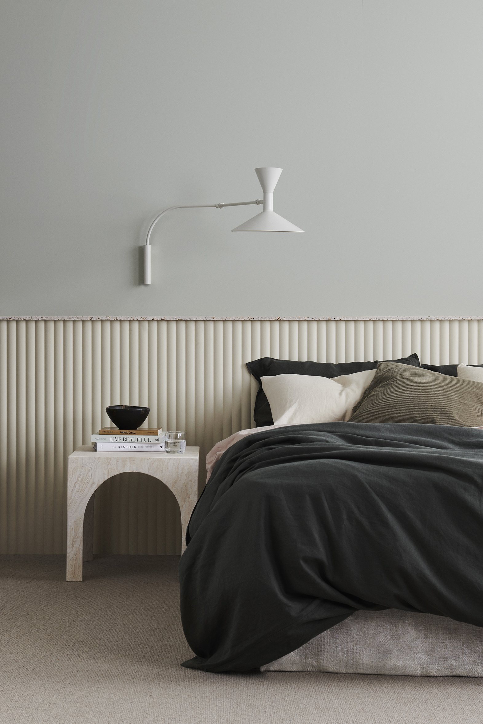 Surround By Laminex Demi Round 40