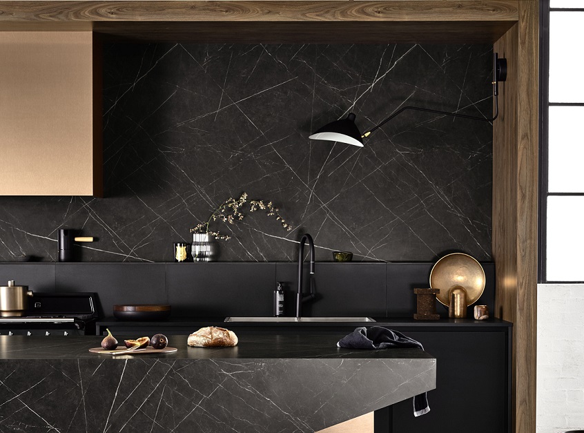 Wall_panel_in_Nero_Grafite_GIA_Minerals_Kitchen