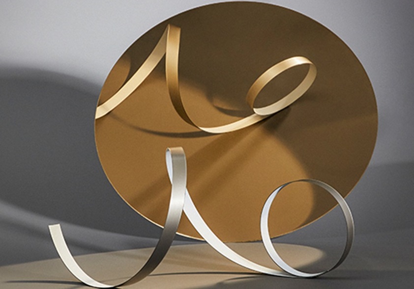 Trends Design With A Metallic Edge Page Media 2